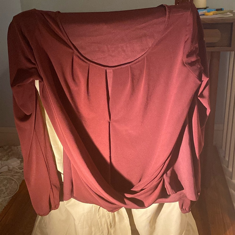 Ann Taylor Burgandy crepe draped blouse Sz M. Like new